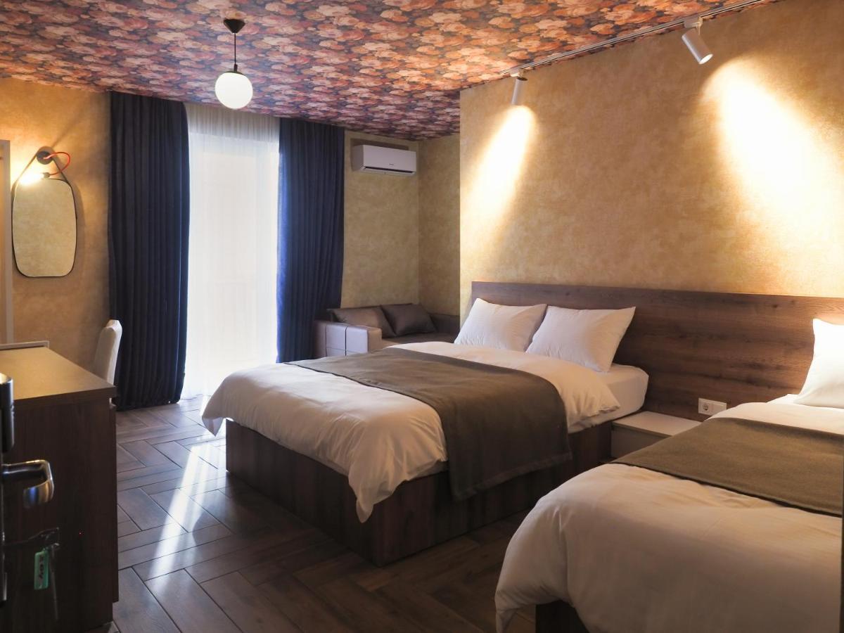 Hotel Banihills Tbilisi Esterno foto