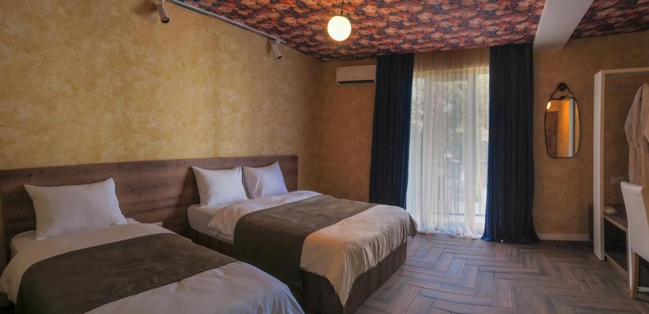 Hotel Banihills Tbilisi Esterno foto