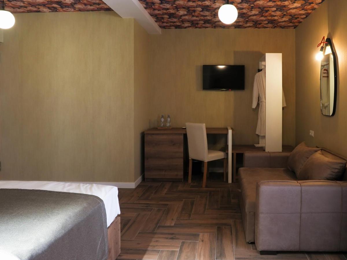 Hotel Banihills Tbilisi Esterno foto