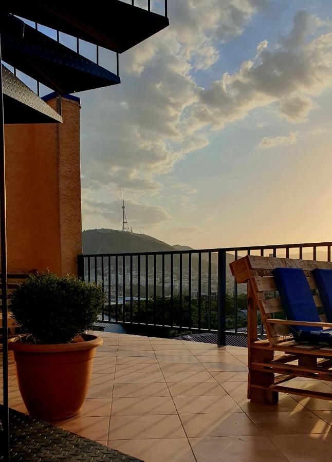 Hotel Banihills Tbilisi Esterno foto