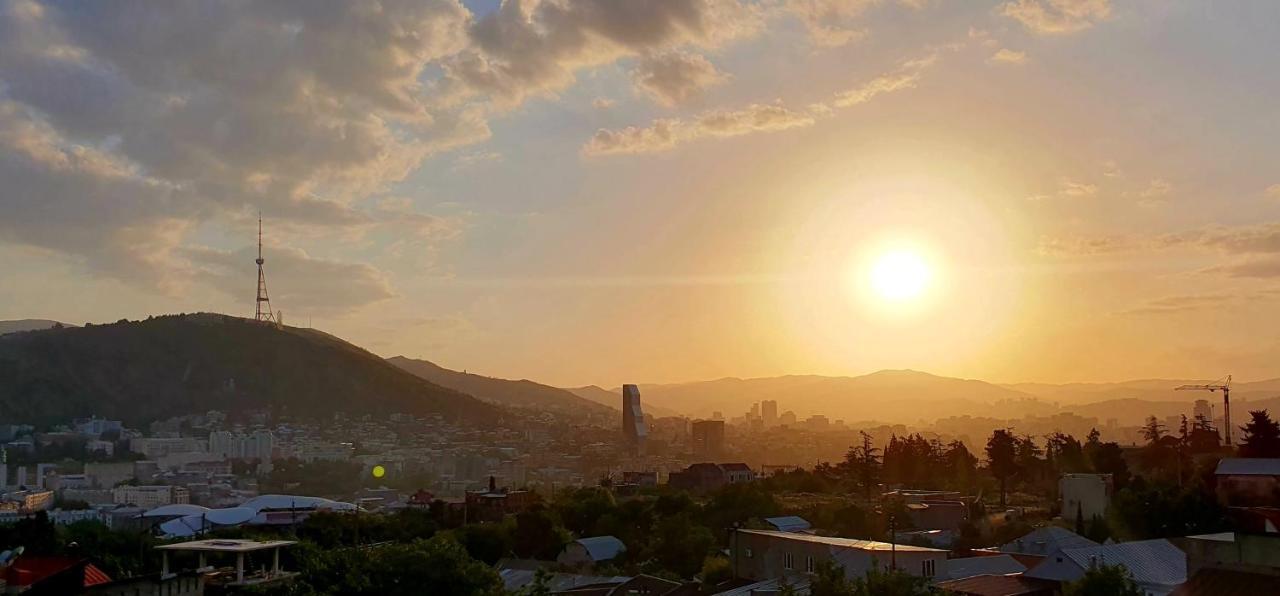 Hotel Banihills Tbilisi Esterno foto