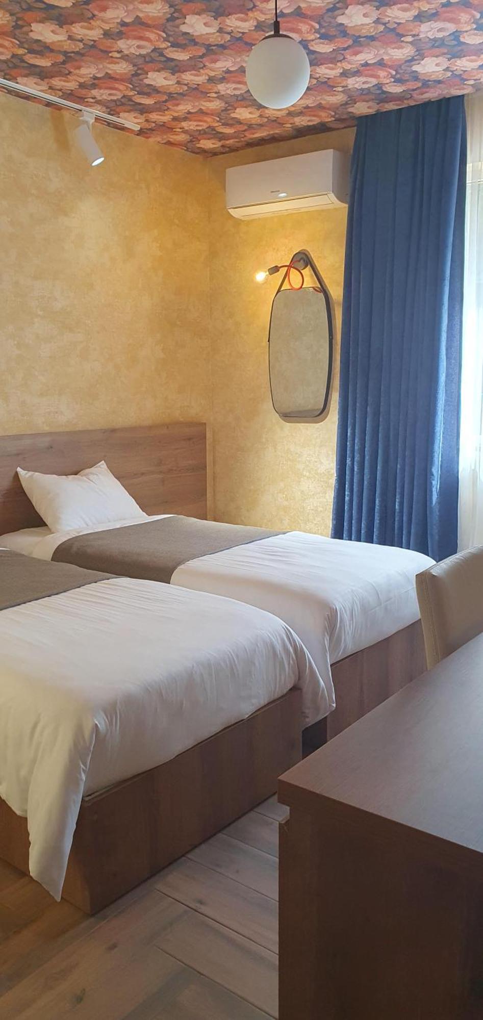 Hotel Banihills Tbilisi Esterno foto